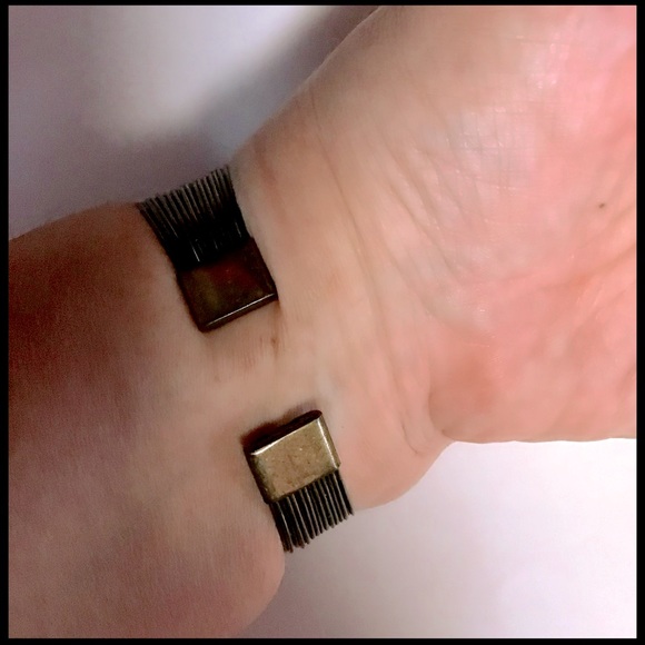 5” Adjustable Gold Wire Cuff Bracelet - Picture 2 of 7